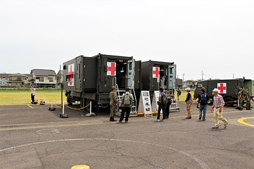 陸上自衛隊霞ケ浦駐屯地・航空学校に展示された災害派遣の救急車。